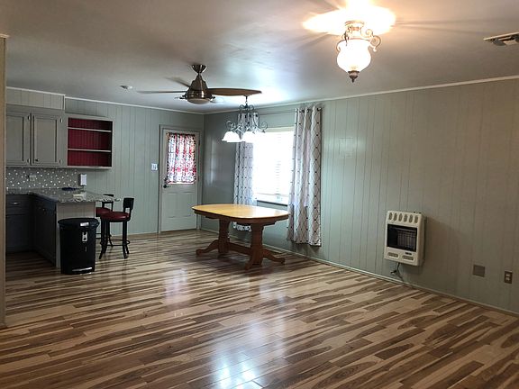 4th image of 264 Pampa St