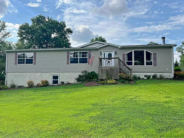 1105 N 4th St, Winslow, IN 47598