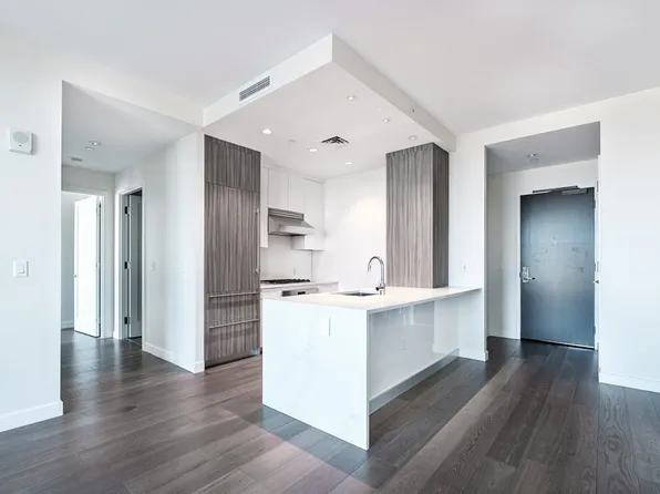 188 Brookline Ave Unit 22I, Boston, MA 02215