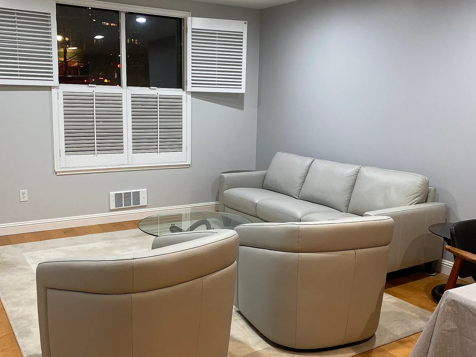 3 bed, 1250 sqft, $8,950 — Photo 2