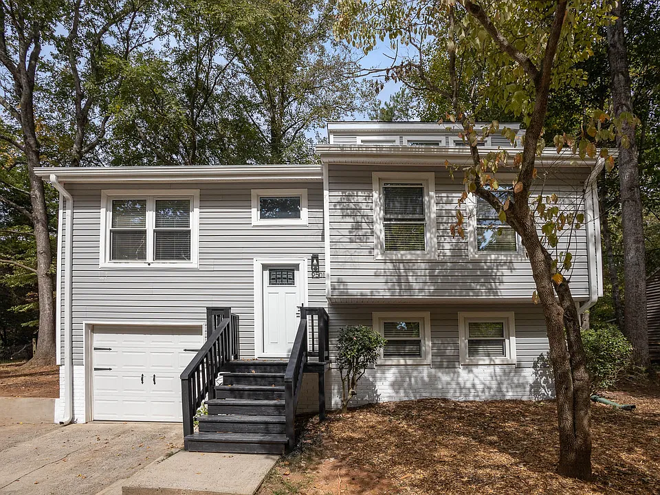 9501 Fairway Ridge Rd