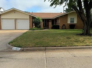 437 W Silver Meadow Dr, Midwest City, OK 73110