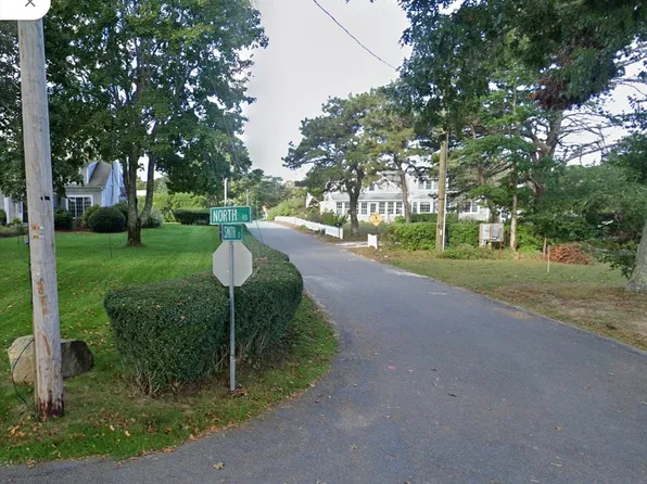 64 Smith St, Harwich, MA 02645