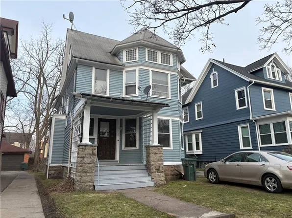 35 Hobart St, Rochester, NY 14611