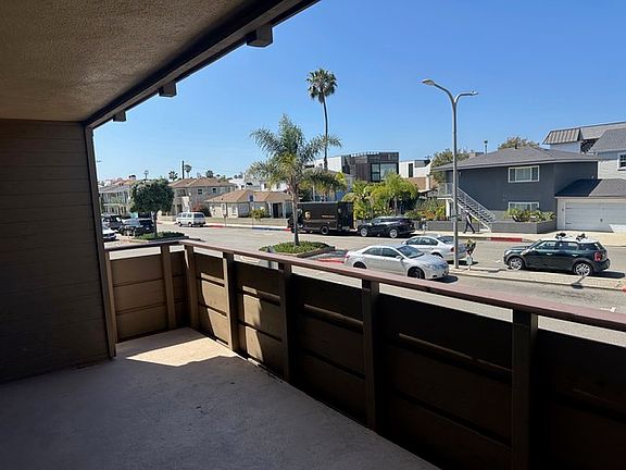 2nd image of 1830 Hermosa Ave APT 2