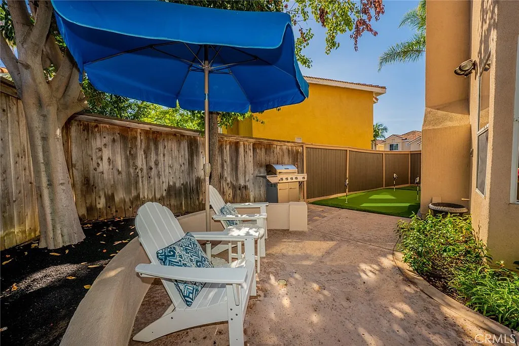 4 bed, 2.5 bath, 1687 sqft, $4,950 — Photo 4