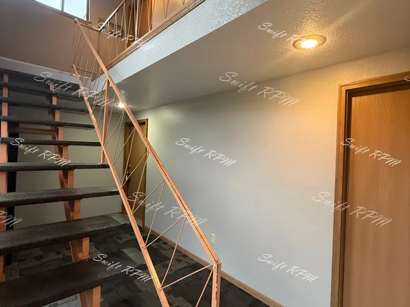 706 W 25th St, Lawrence, KS