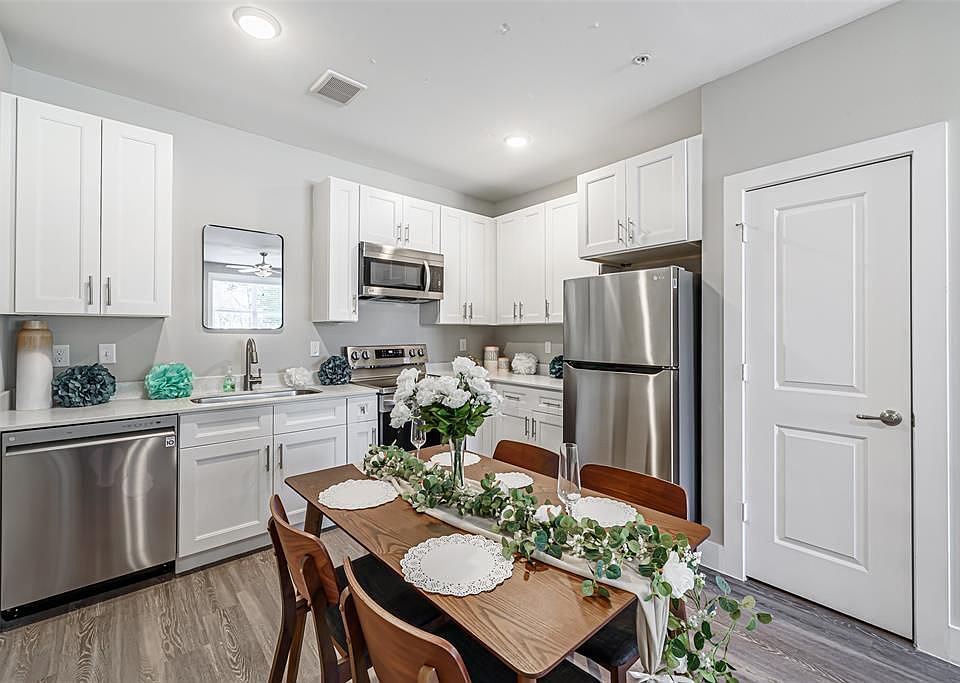 1st image of 1720 Crestdale Dr #1101-O