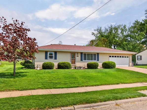 636 Gepke Pkwy, Des Moines, IA 50320