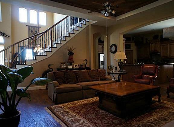4th image of 1716 Lomar Dr