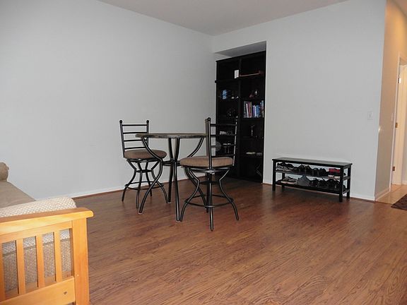 3rd image of 152 Dawson Dr #19