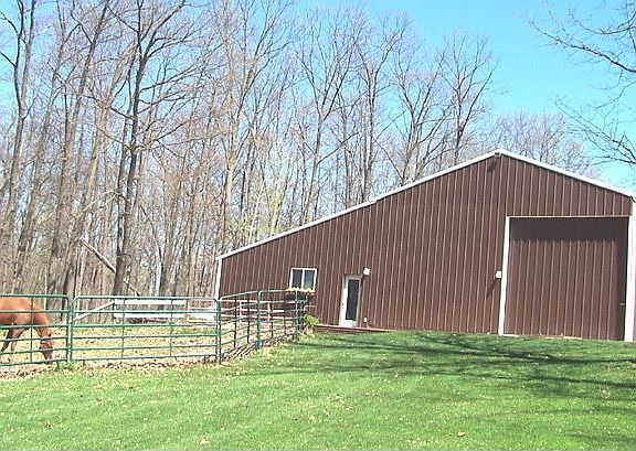 56 x 57 pole bldg set up for Home Business - office area is heated!