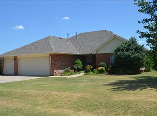 4100 Deer Xing, Edmond, OK 73003