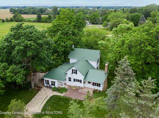 5674 S Forest Hill Rd, Saint Johns, MI 48879