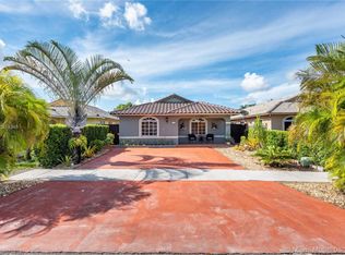 9836 NW 128th Ln, Hialeah Gardens, FL 33018
