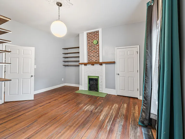 649 Gillette Ave SW — Photo 10