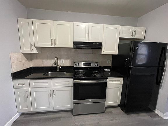 2nd image of 5633 Malcolm St #1