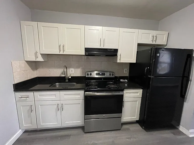 5633 Malcolm St #1 — Photo 2