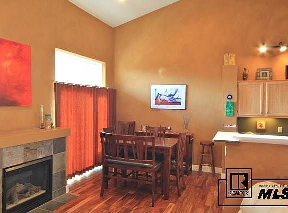 3rd image of 473 Mountain Vista Cir