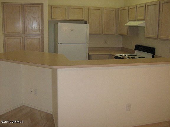 4th image of 1833 E Palm Beach Dr