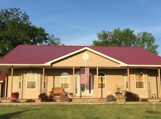 7056 N Bacon Ridge Rd, Madison, IN 47250