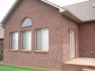 307 8th Ave NE, Conover, NC 28613