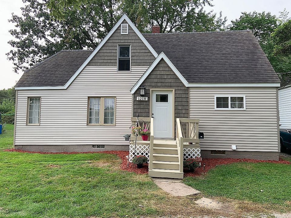 Front view new siding 