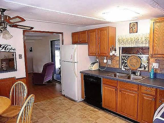 3rd image of 143 E Piedmont Ave