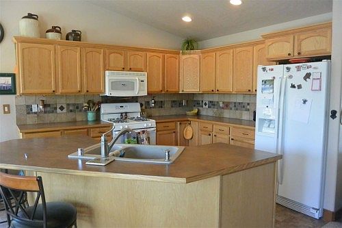 4th image of 4011 Fernwood Ln