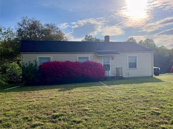 1033 State Highway 16 N, Taylorsville, NC 28681