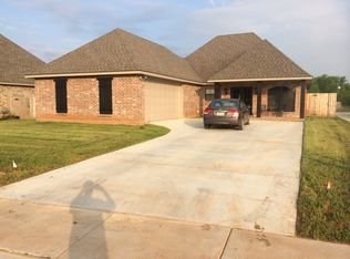 5926 Toria Dr, Alexandria, LA 71303