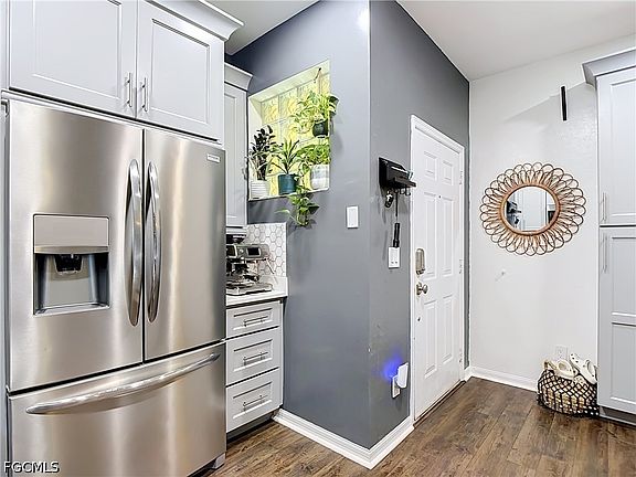 5th image of 4241 Bellasol Cir APT 1923