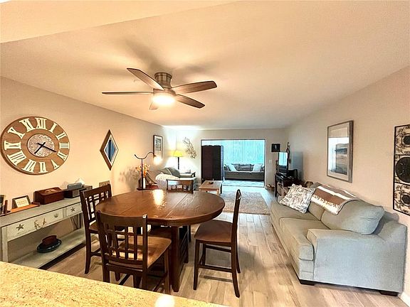 5th image of 335 SPRINGDALE DRIVE #0