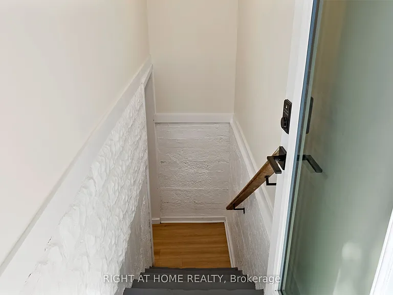 477 Montrave Ave #1 — Photo 4
