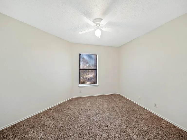 2010 Muddy Peak Dr — Photo 30