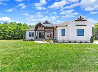 821 Eve Orchid Dr, Greenwood, MO 64034