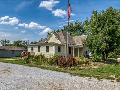 200 N Griswold St, Lowry City, MO, 64763