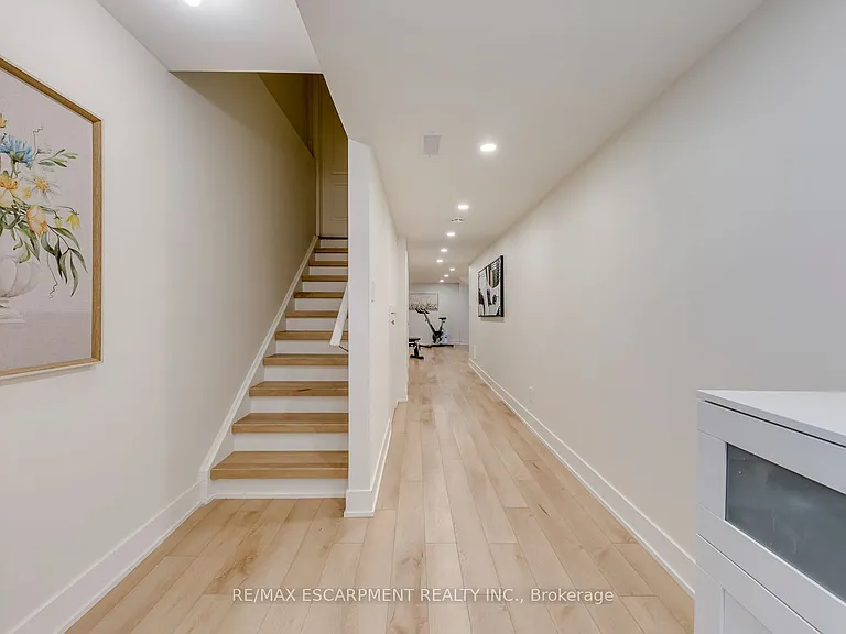 407 Skinner Rd — Photo 27