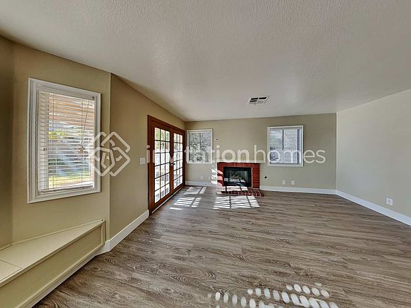 5th image of 443 Old Palms Dr