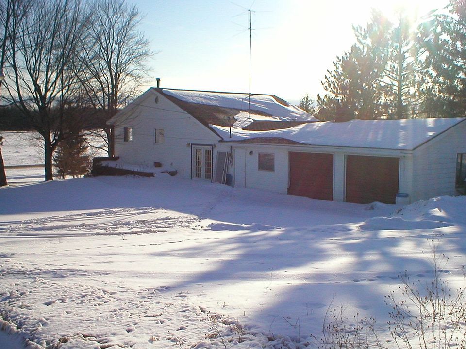 2nd image of 21980 Edgar Rd