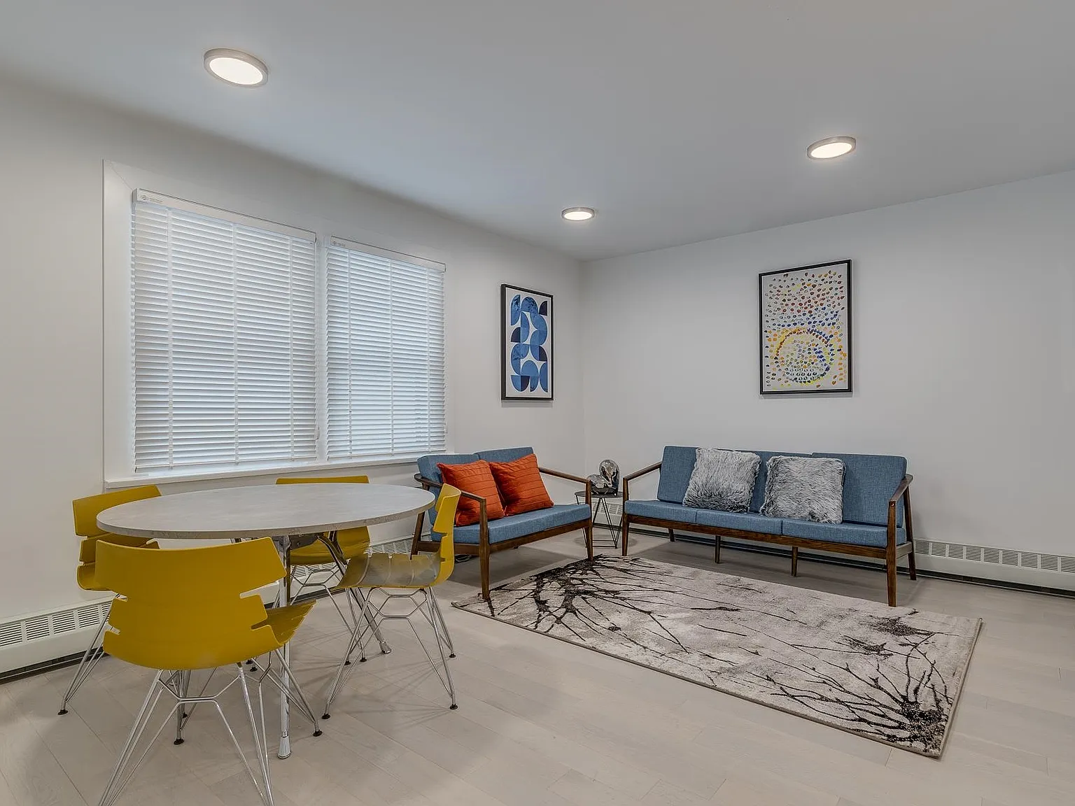 2 bed, 512 sqft, $3,490 — Photo 2