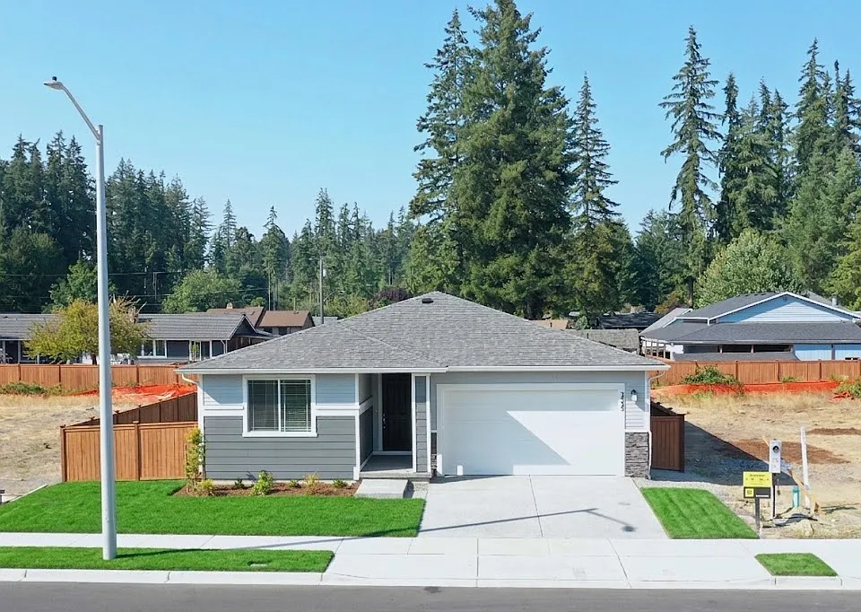 3535 99th Pl NE