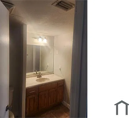 1 bed, 800 sqft, $1,705 — Photo 2
