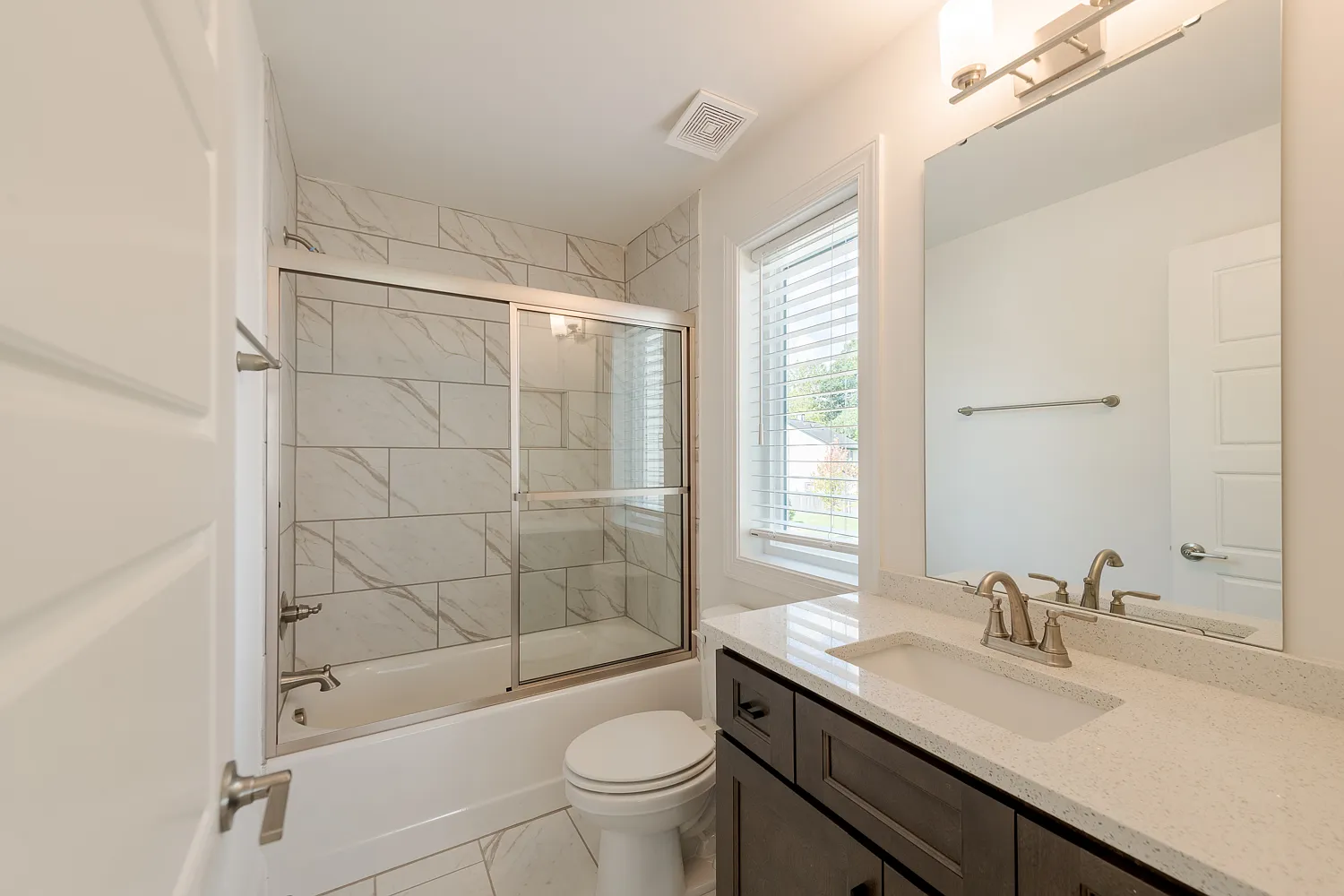 4 bed, 1967 sqft, $799 — Photo 4