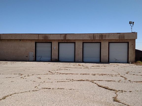 5th image of 7585 C Ave