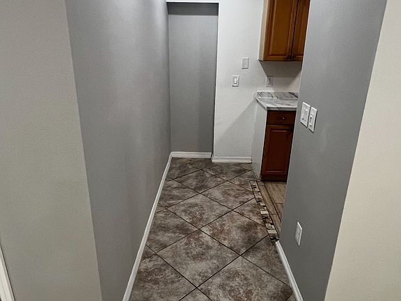 3rd image of 3917 Alpert Dr