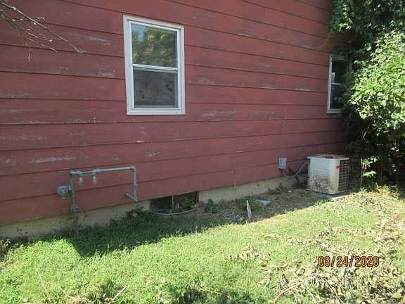 2nd image of 718 NW 7th St