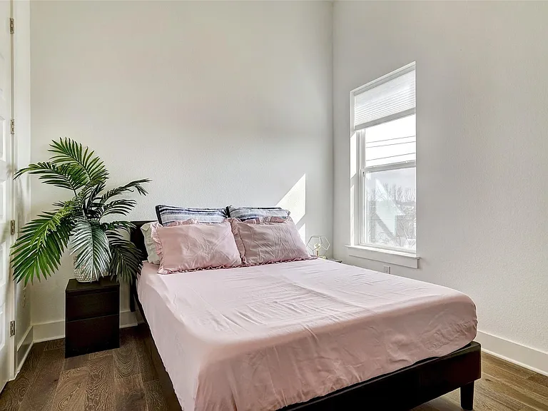 6317 Toscana Ave — Photo 28