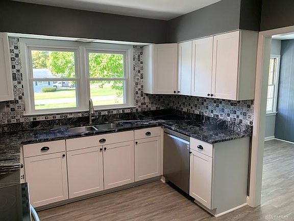 4th image of 23 Kenec Dr
