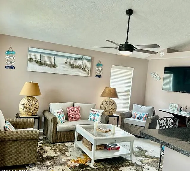 11710 Seashore Ln — Photo 10